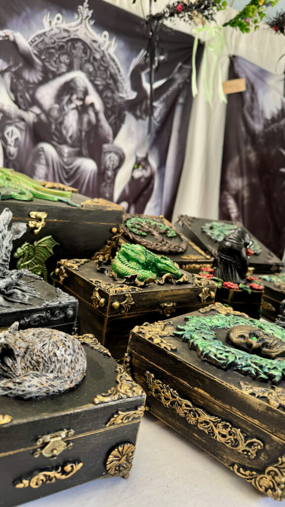 Handgefertigtes Holz-Unikat von DiBiSKreativ – Mittelalter & Fantasy